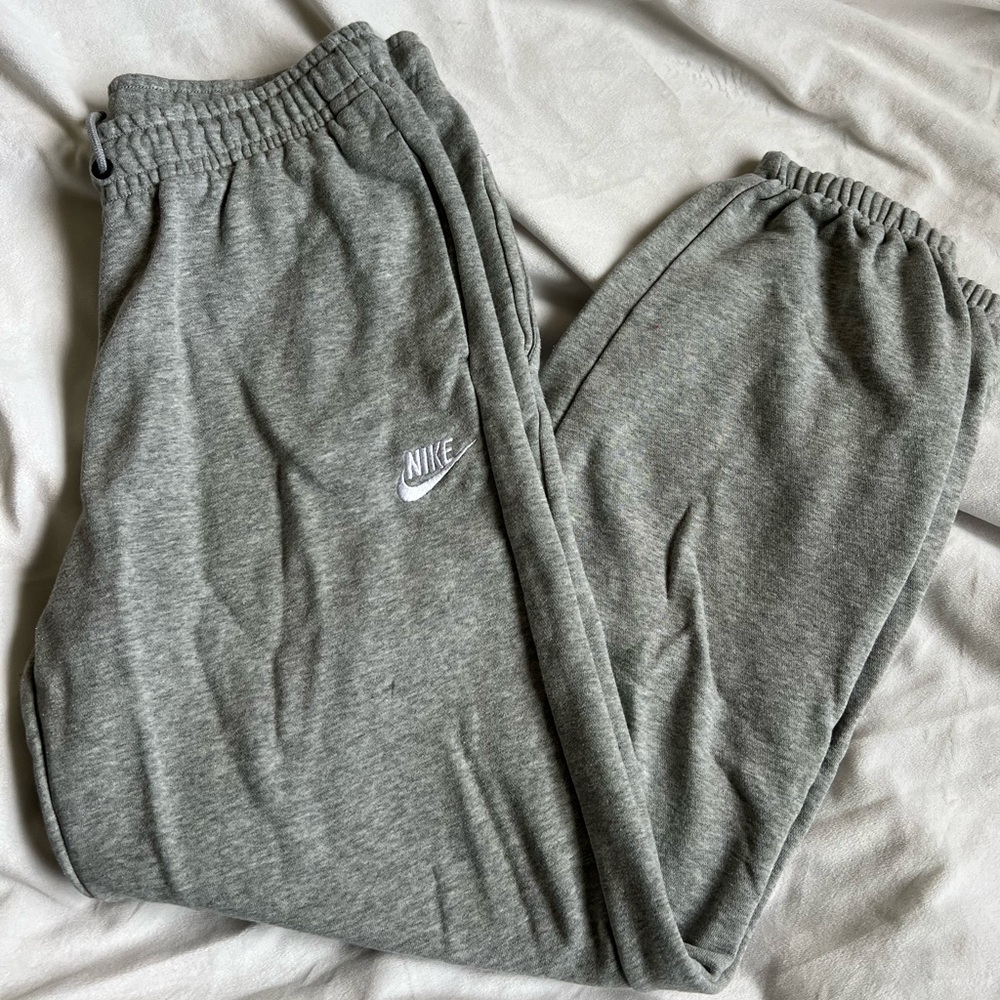 Nike Gray Women's Sweatpants